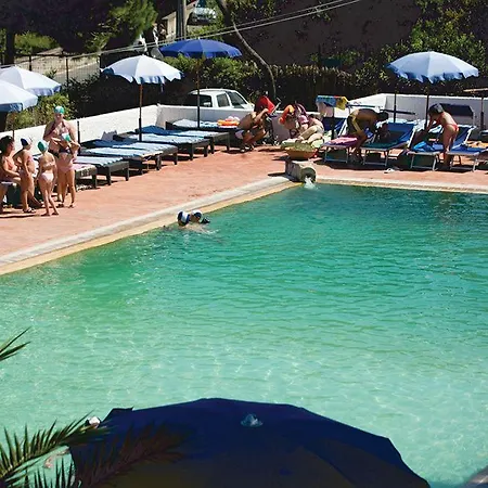 Al Bosco Hotell